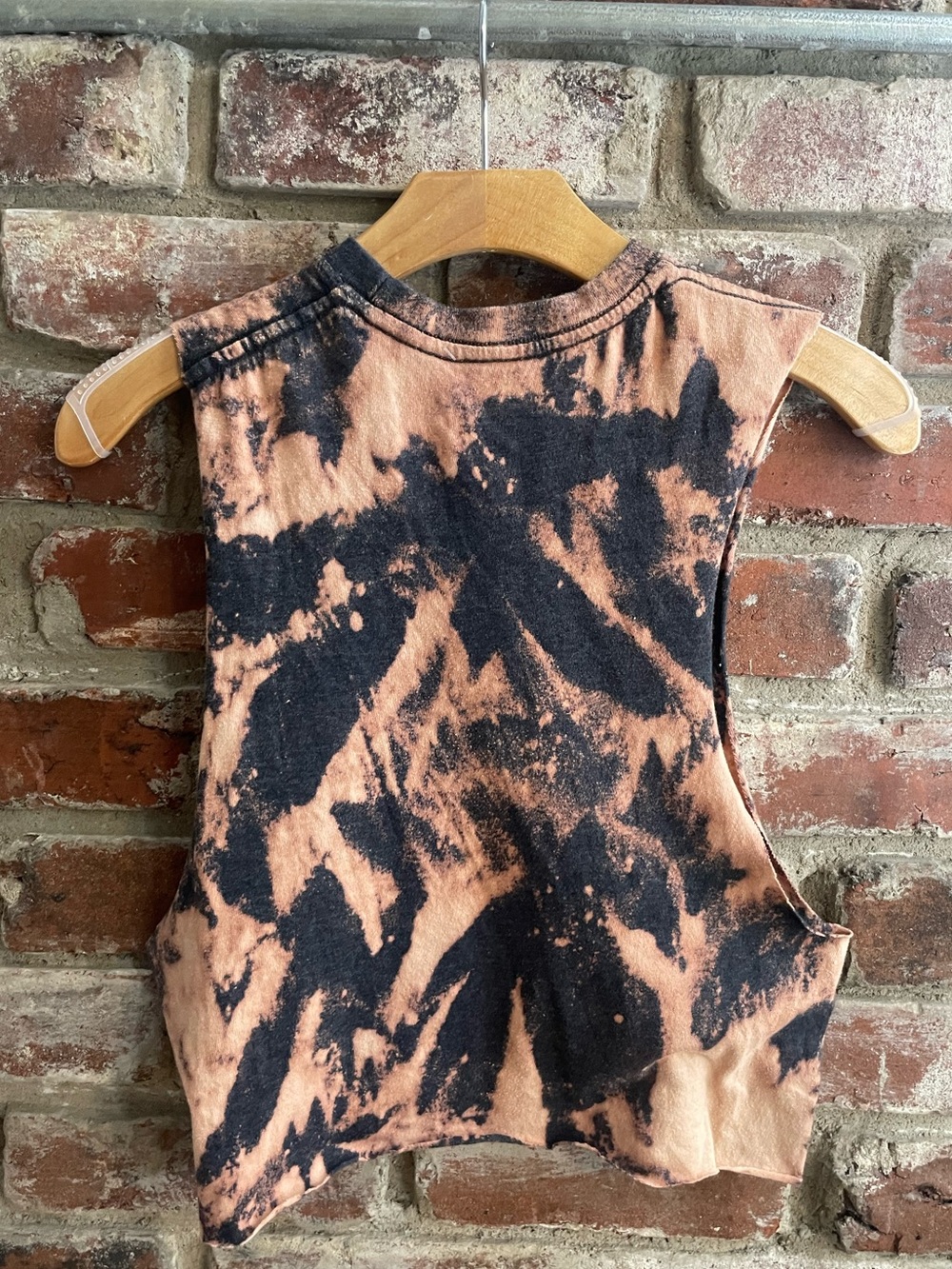 Sublime Muscle Tank - Picture 3 of 4